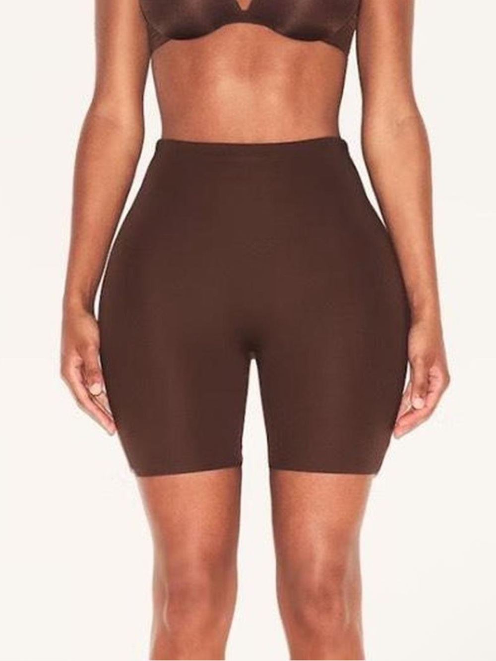 SKIMS Body Hip Padded Shaping/Enhancing Mid Thigh Shorts